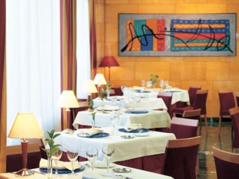 NH Ciudad de Zaragoza Hotel Restaurante foto